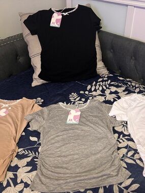 4 pack girls tee size 9-10